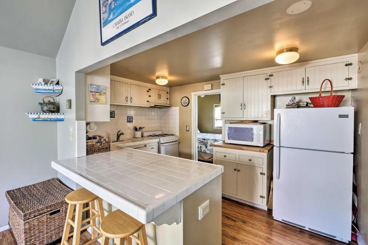 Villa Tropical Island Escape With Deck, Walk To Avalon Bay Exterior foto